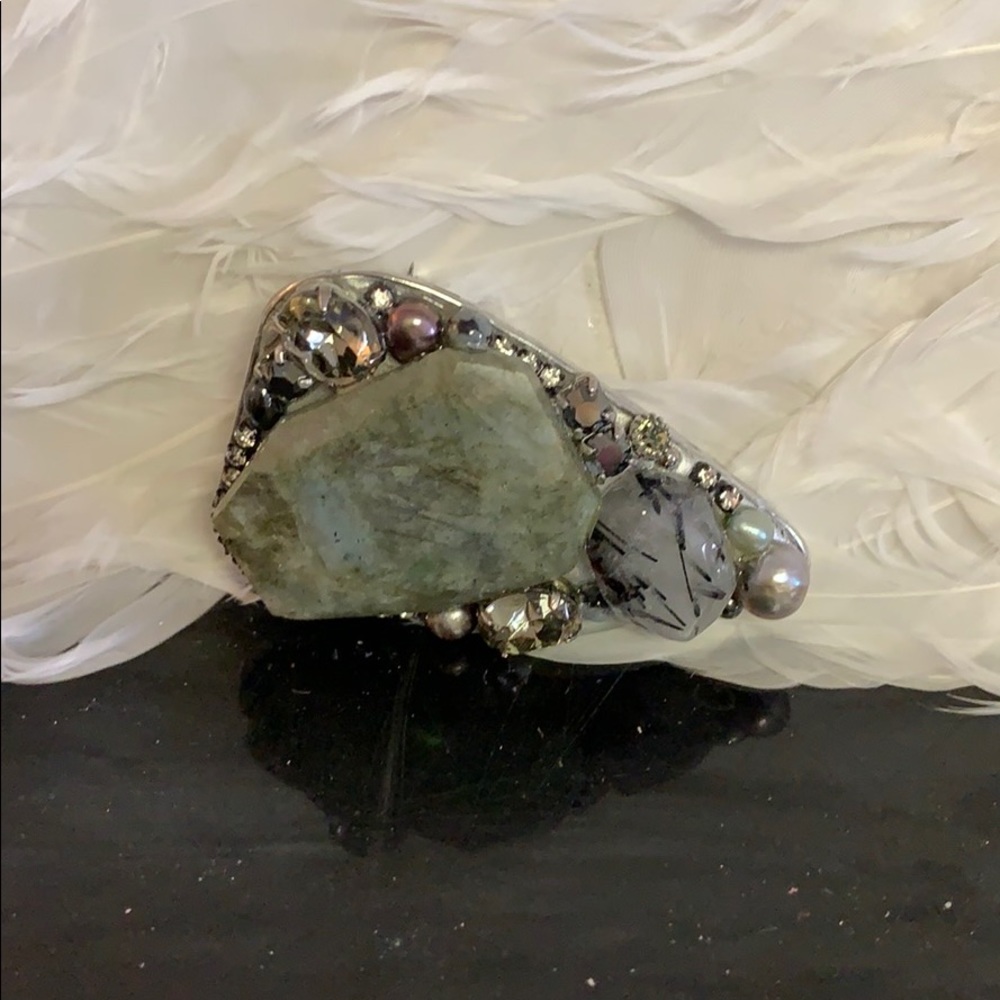 Brooch with gemstones